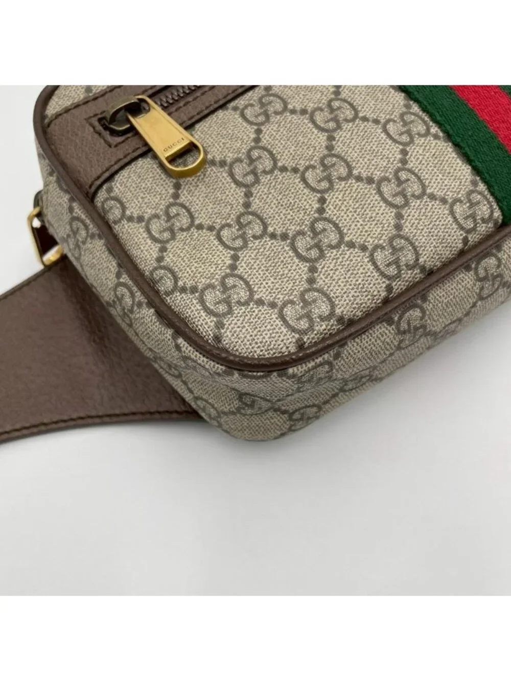 Gucci GG Supreme Leather Bag Beige